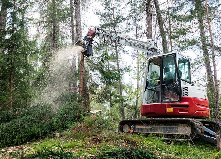 Broyeur forestier en Mauricie.